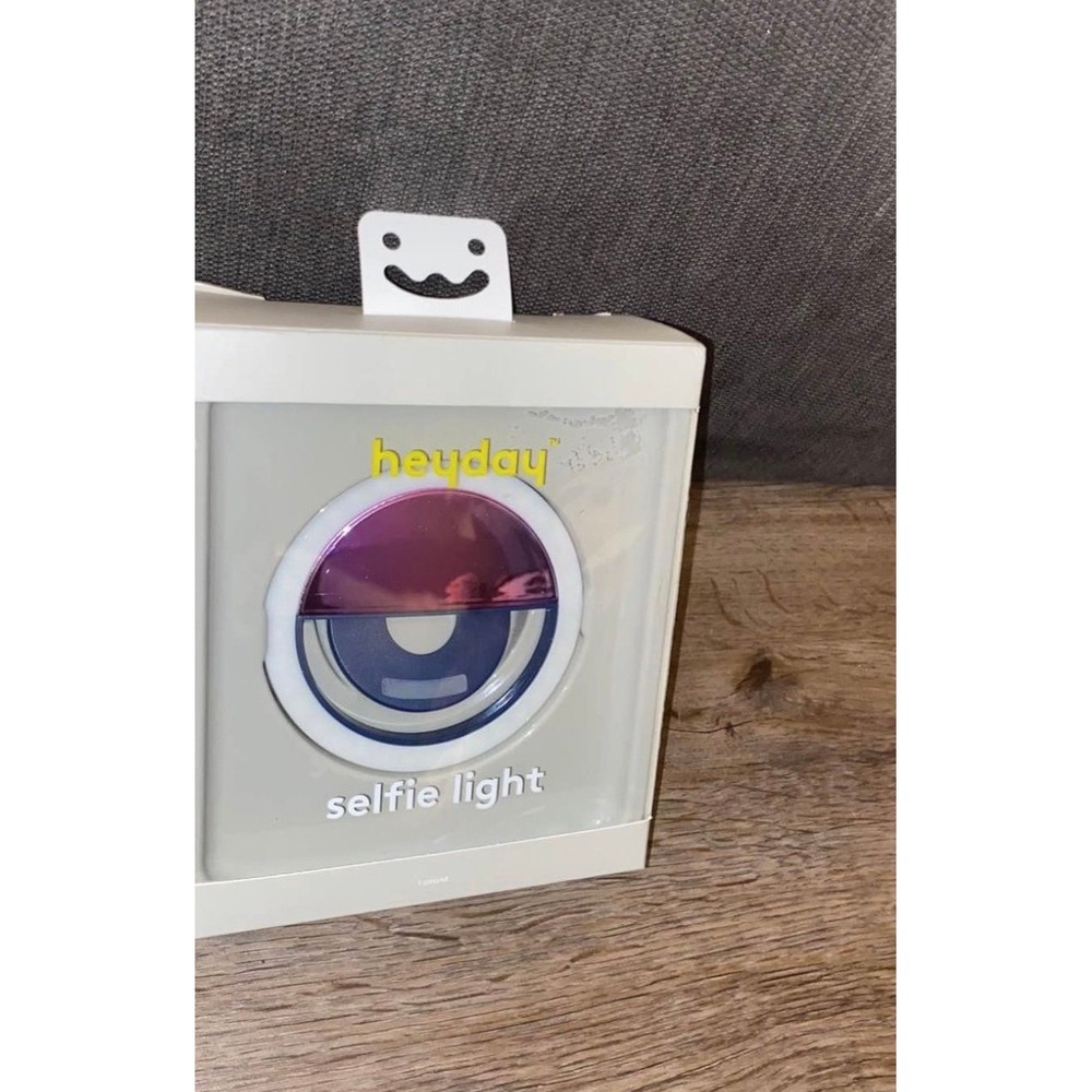 Heyday Dark Iridescent Selfie Light‎